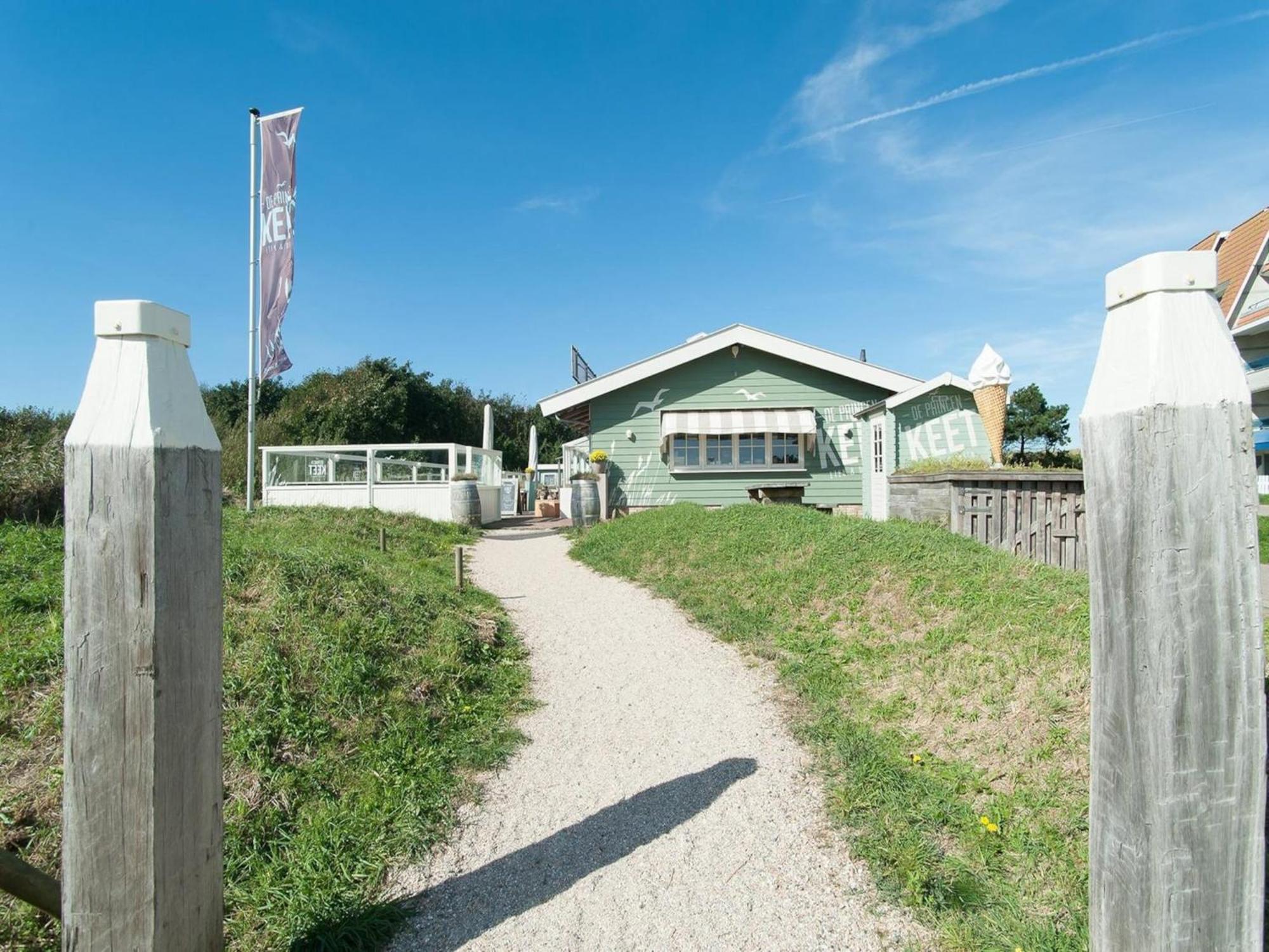 Beachside Apartment At Foot Of Dunes 卡兰茨奥赫 外观 照片