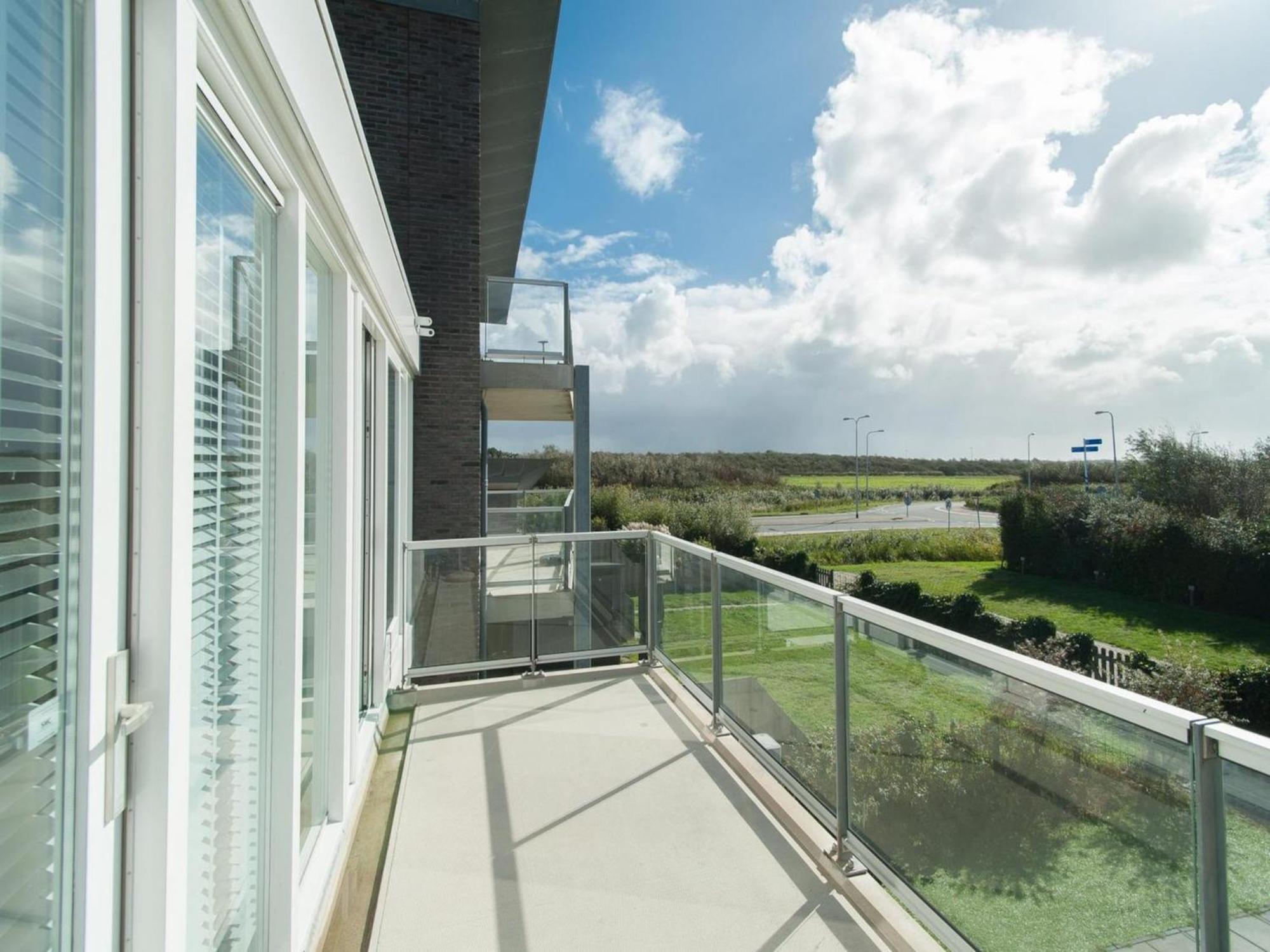 Beachside Apartment At Foot Of Dunes 卡兰茨奥赫 外观 照片