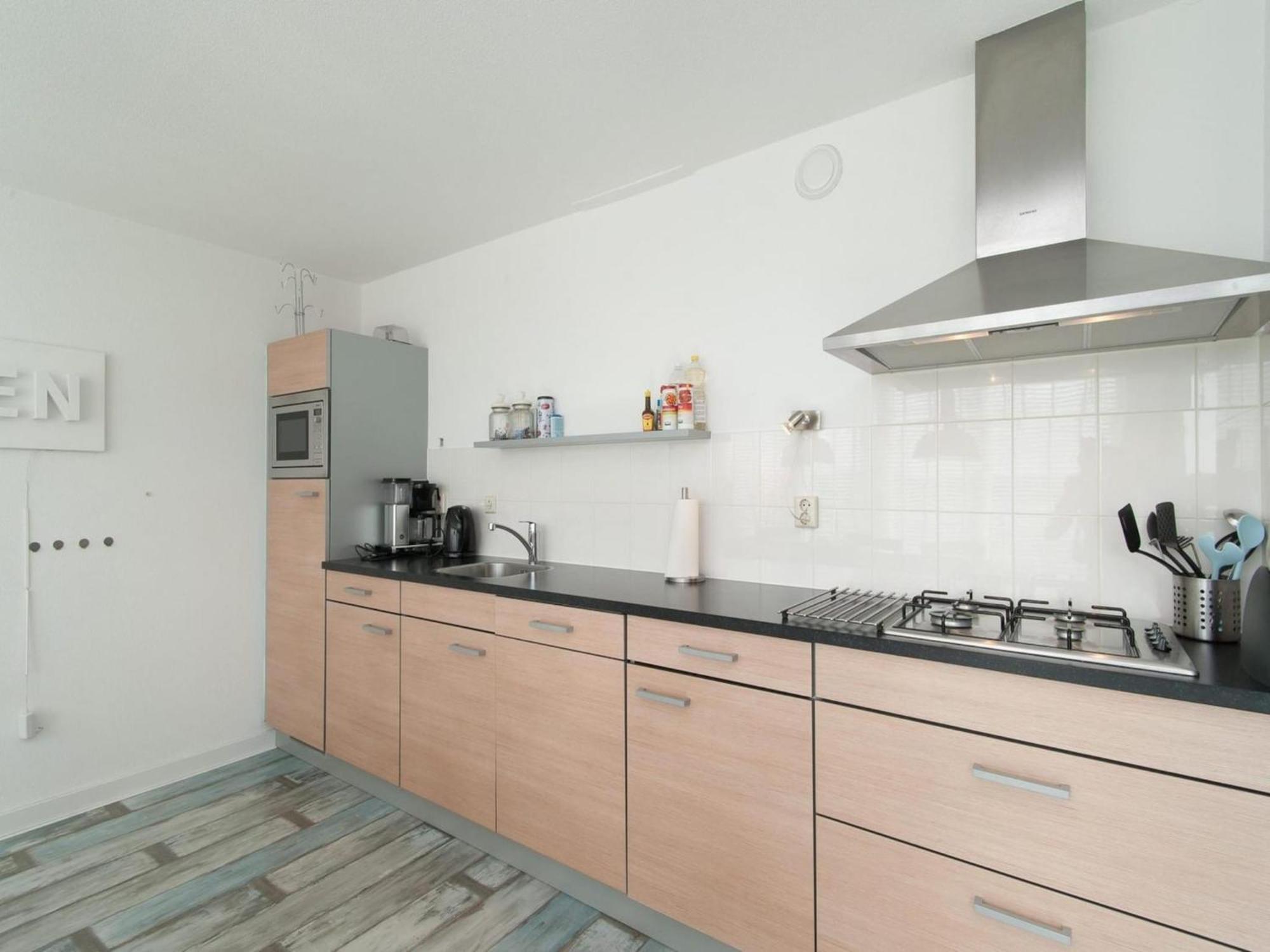 Beachside Apartment At Foot Of Dunes 卡兰茨奥赫 外观 照片